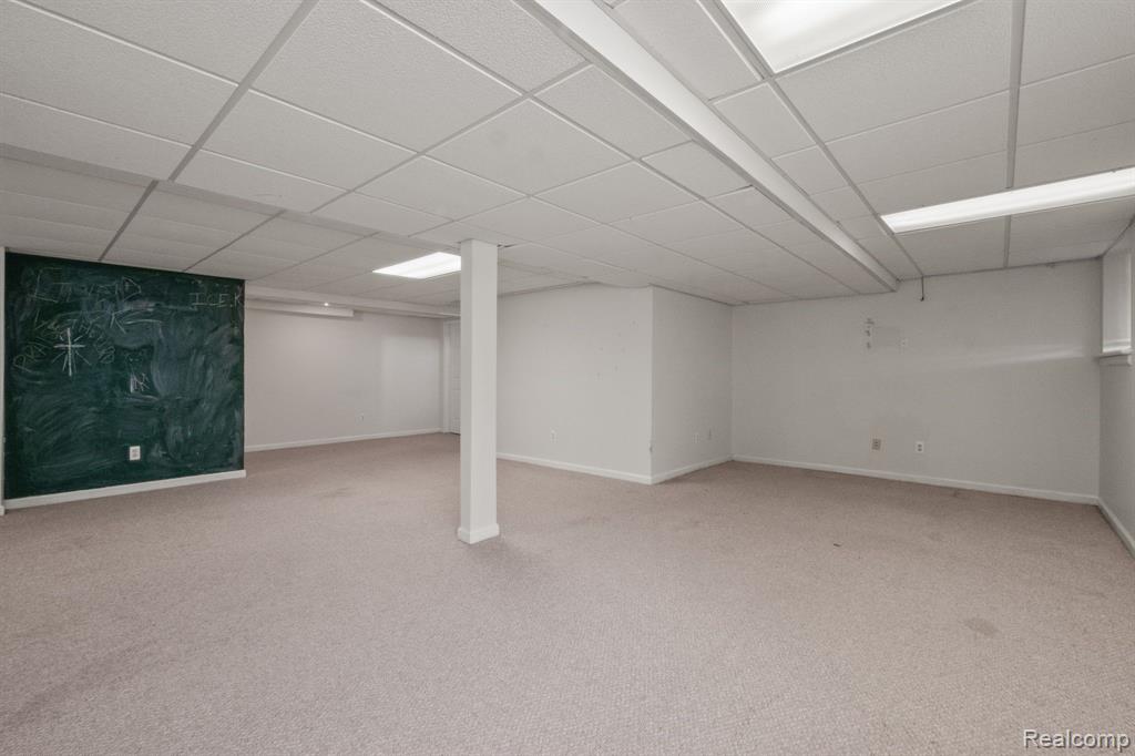 7870 GREENE FARM Drive, Ypsilanti, MI 48197 — Photo 30