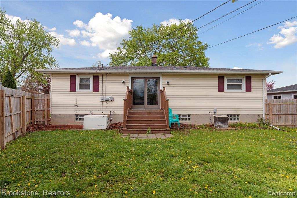 6015 Margaret Street, South Rockwood, MI — Photo 27