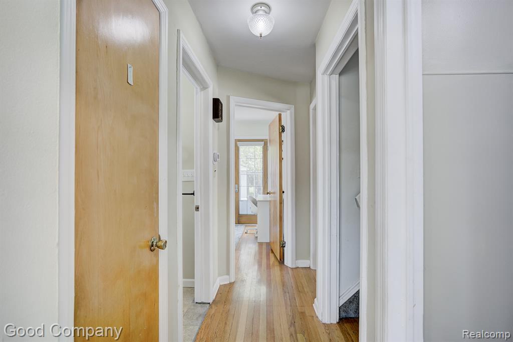 524 S Stephenson Highway, Royal Oak, MI 48067 — Photo 17