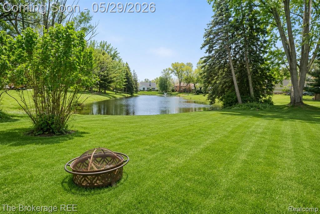 6933 Hubbard Hills Drive, Clarkston, MI 48348 — Photo 4