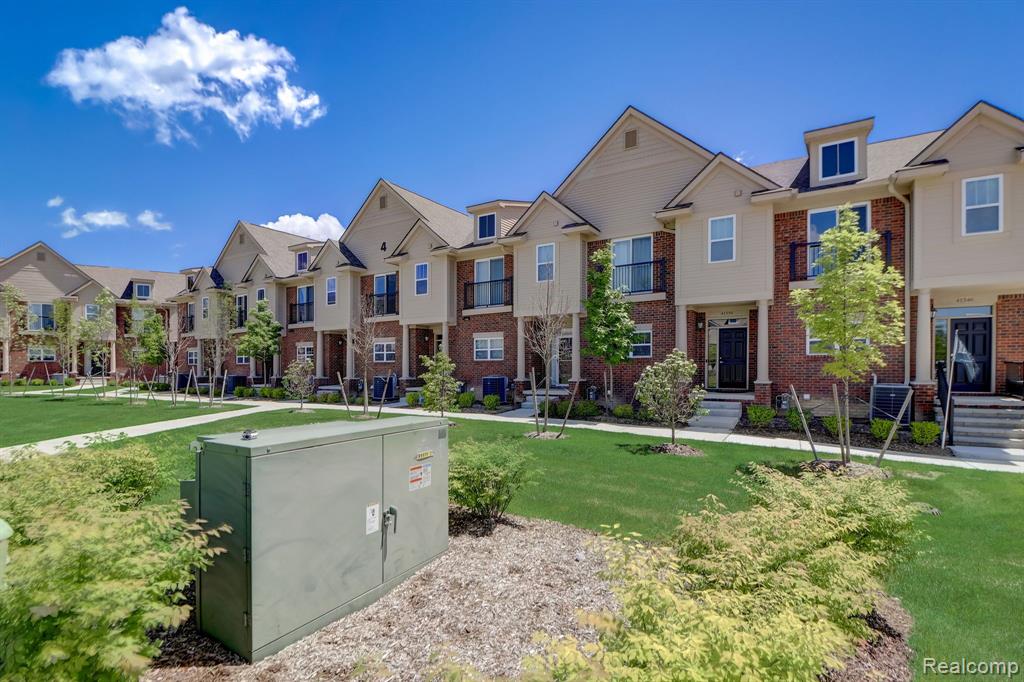 25503 GRANDVIEW Lane, 26, Novi, MI — Photo 17