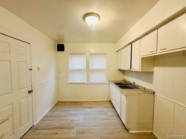 4661 BEDFORD Street, Detroit, MI 48224 — Photo 23