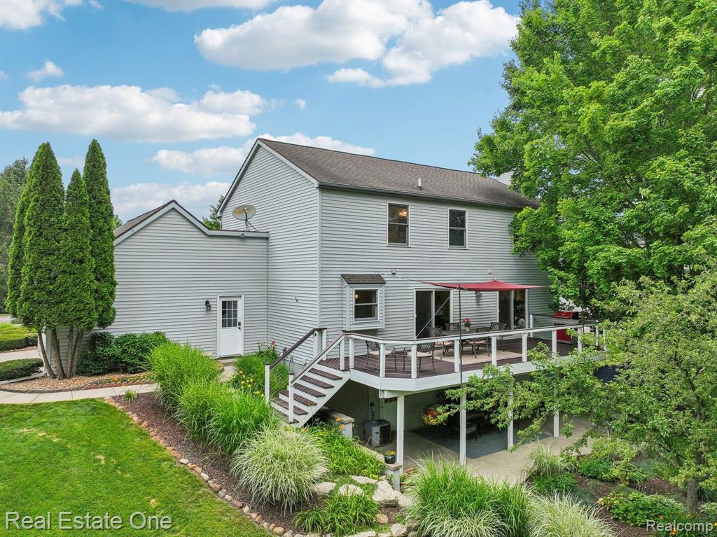 11175 SAND CRANE Way, South Lyon, MI 48178 — Photo 4