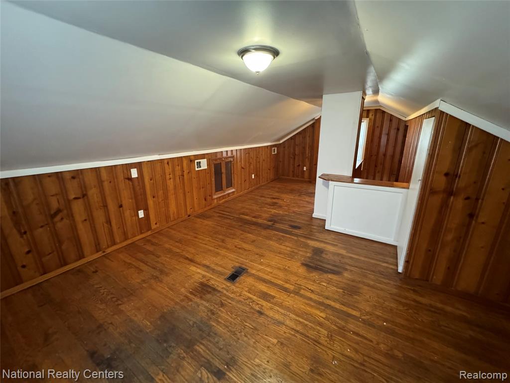 8709 Toepfer Road, Warren, MI 48089 — Photo 12