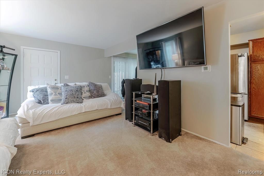 44215 Providence Drive, Clinton Twp, MI 48038 — Photo 10