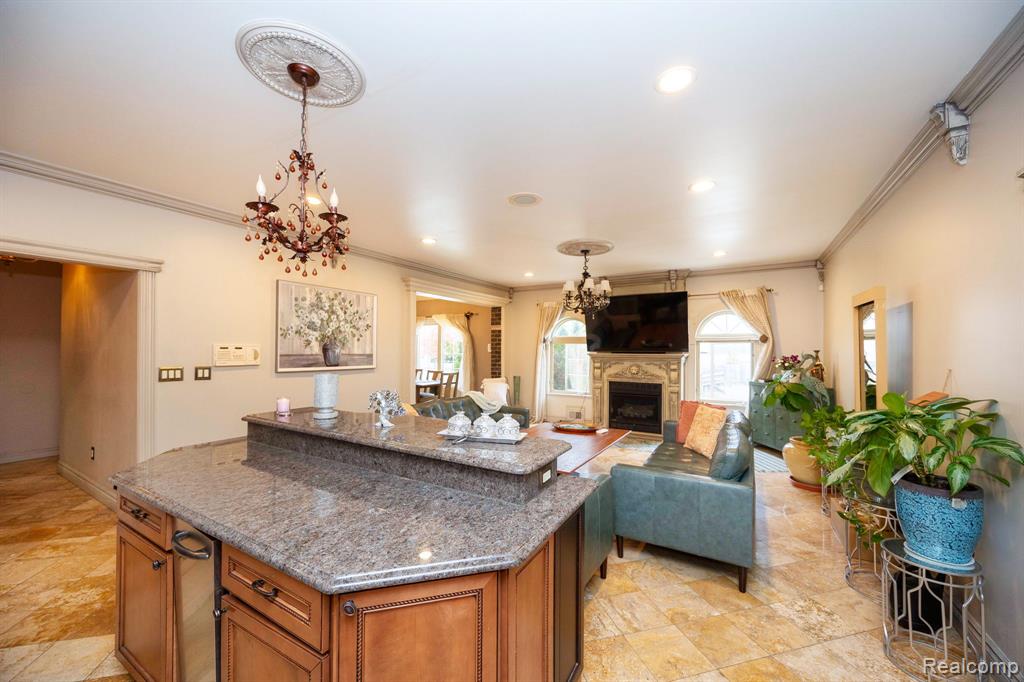 8401 Fenton Street, Dearborn Heights, MI 48127 — Photo 26