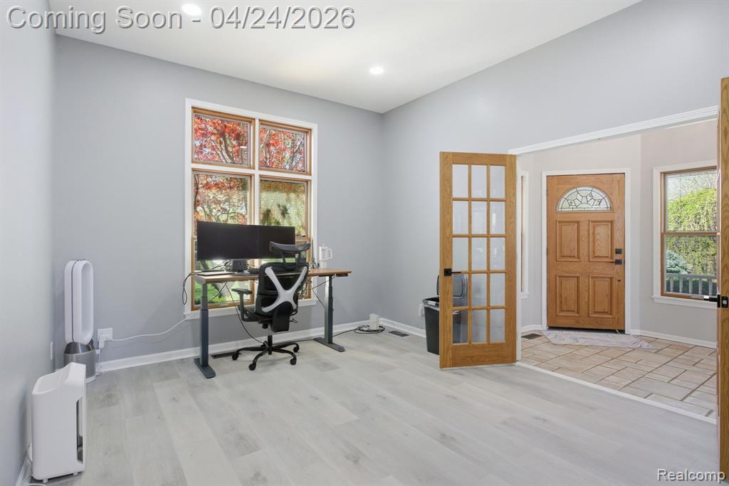 8488 Annette Avenue, Grosse Ile, MI 48138 — Photo 27