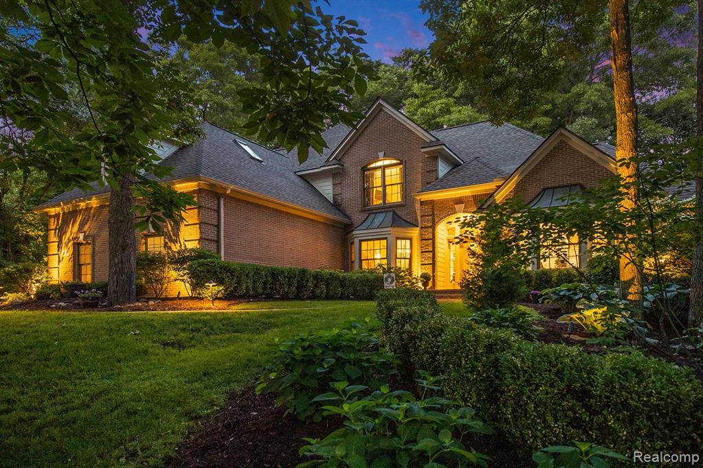 5259 PINEWOOD Drive, Brighton, MI 48116 — Photo 85