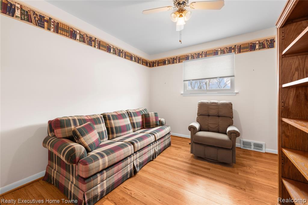 4611 E 13 Mile Road, Warren, MI 48092 — Photo 15