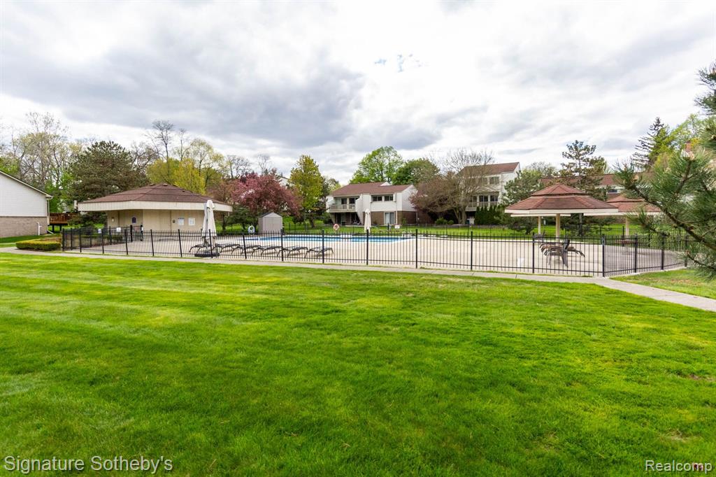 5396 Fairway Court, West Bloomfield, MI 48323 — Photo 50