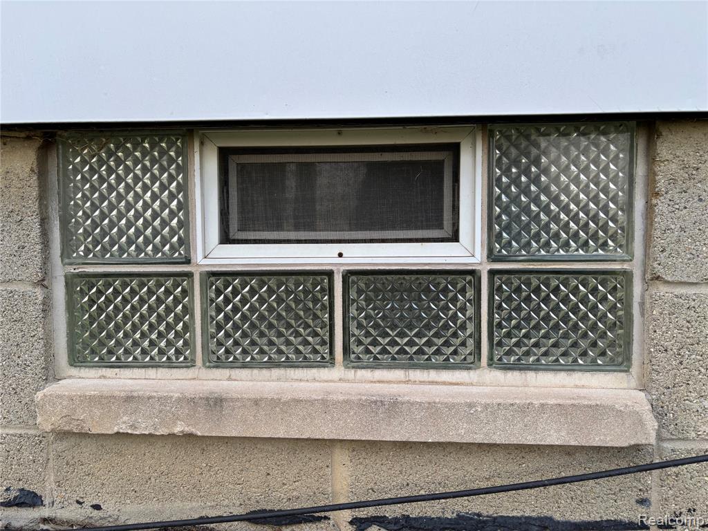 15151 Drysdale Street, Southgate, MI 48195 — Photo 15