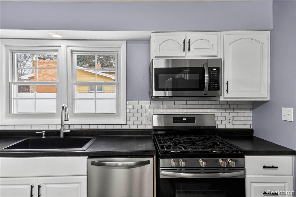 817 Florida Avenue, Port Huron, MI 48060 — Photo 5