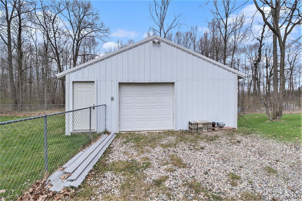 5308 Hammond Road, Lapeer, MI 48446 — Photo 24