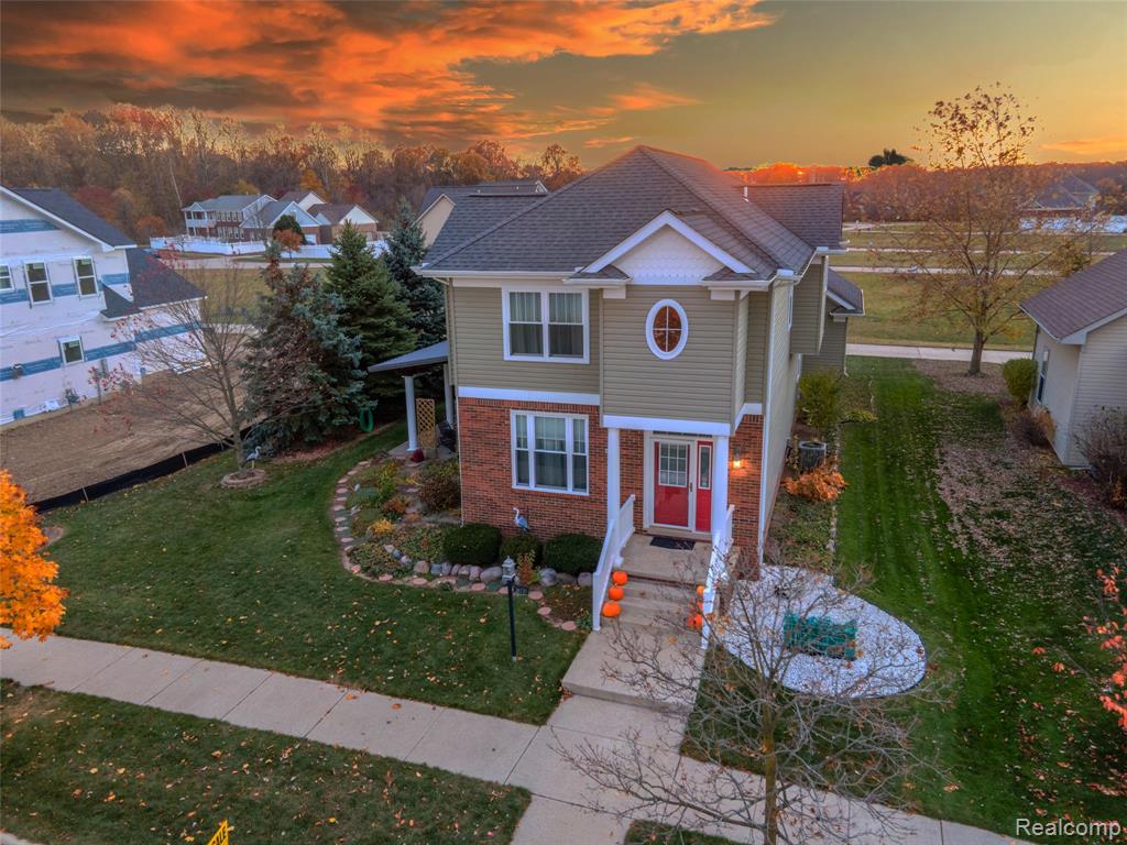 26738 Canterbury Circle, New Boston, MI 48164 — Photo 2