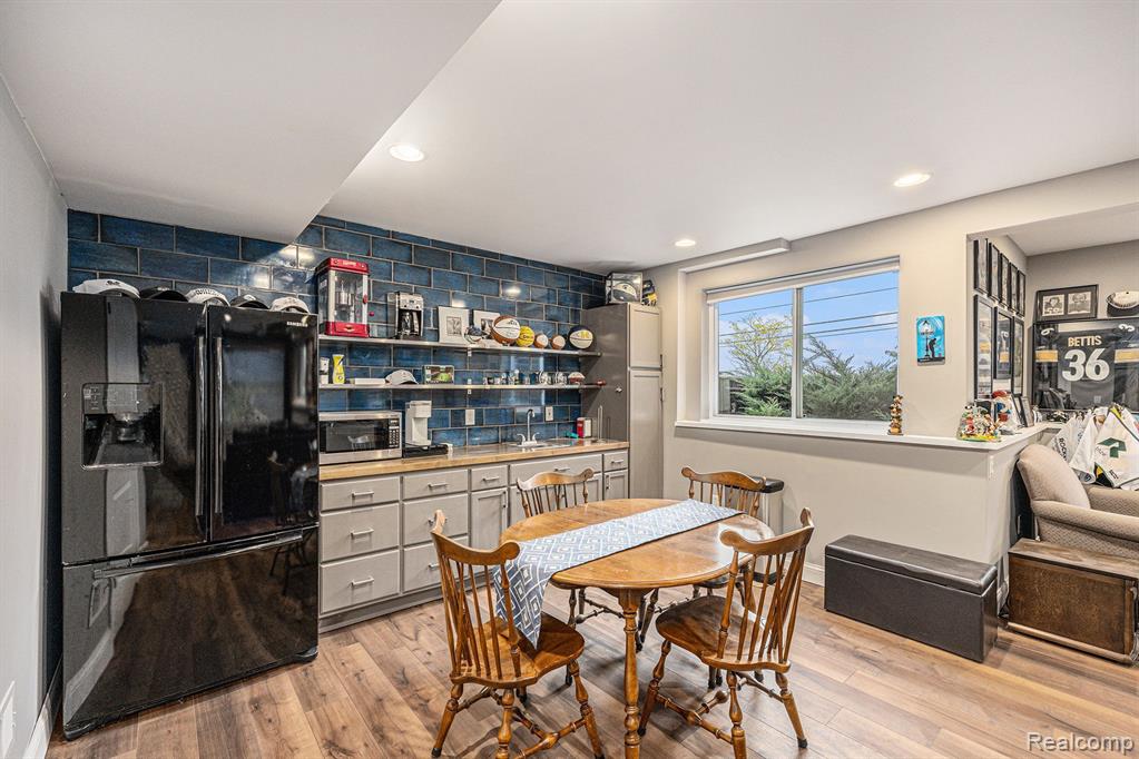 4846 E Stonegate Circle, Lake Orion, MI — Photo 26