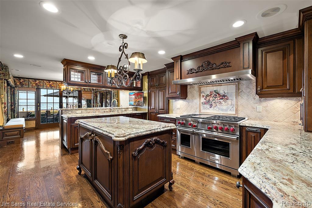 49016 Point Lakeview Street, Chesterfield, MI 48047 — Photo 14