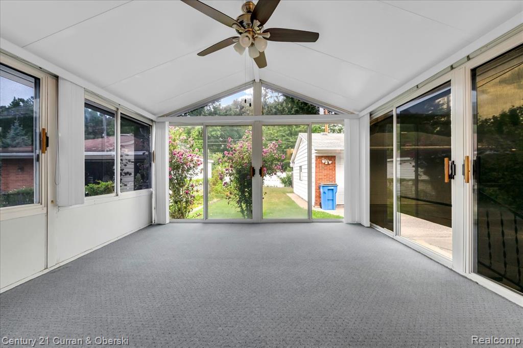 5965 Berwyn Street, Dearborn Heights, MI 48127 — Photo 12