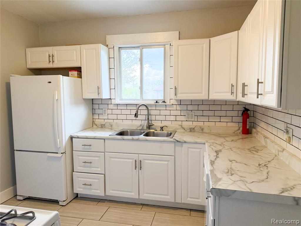 2710 Clements Street, Detroit, MI 48238 — Photo 4