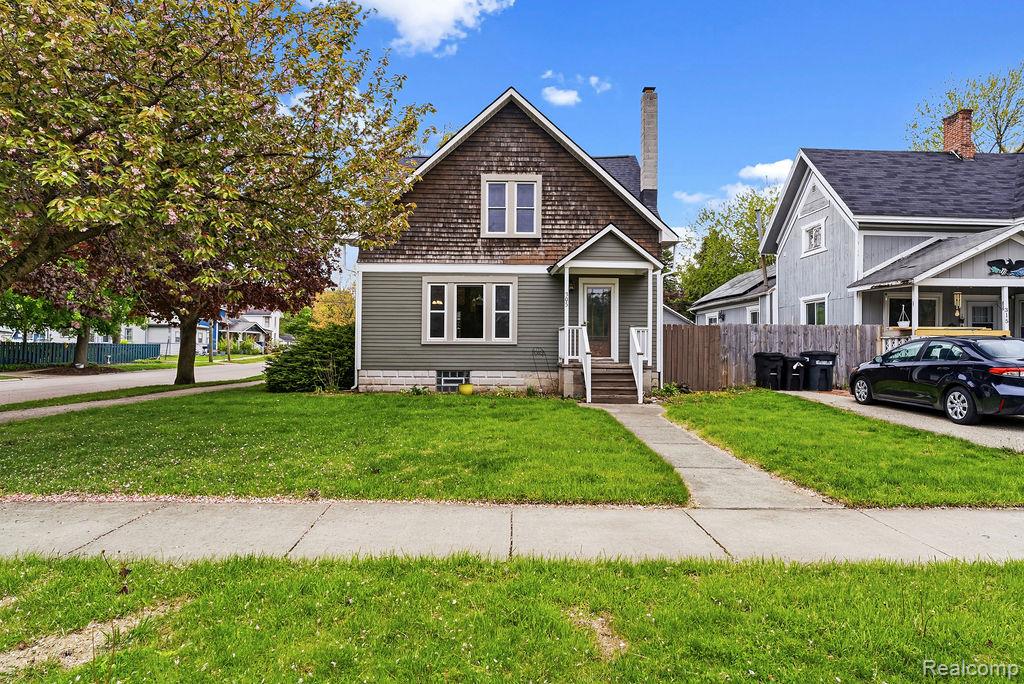 305 N Almont Avenue, Imlay City, MI 48444 — Photo 3