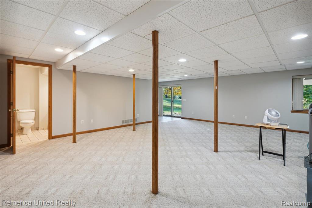 59031 MONTEGO Drive, New Hudson, MI 48165 — Photo 31
