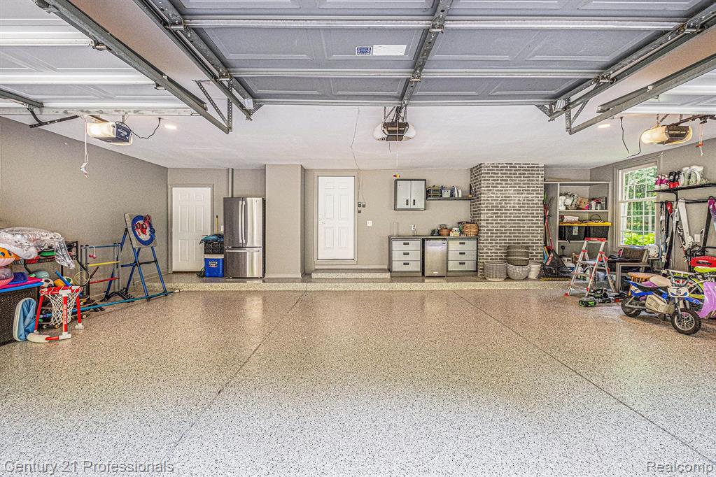 7220 Hillside Drive, Clarkston, MI — Photo 41