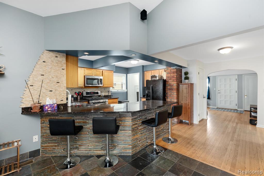 820 N BLAIR Avenue, Royal Oak, MI 48067 — Photo 11