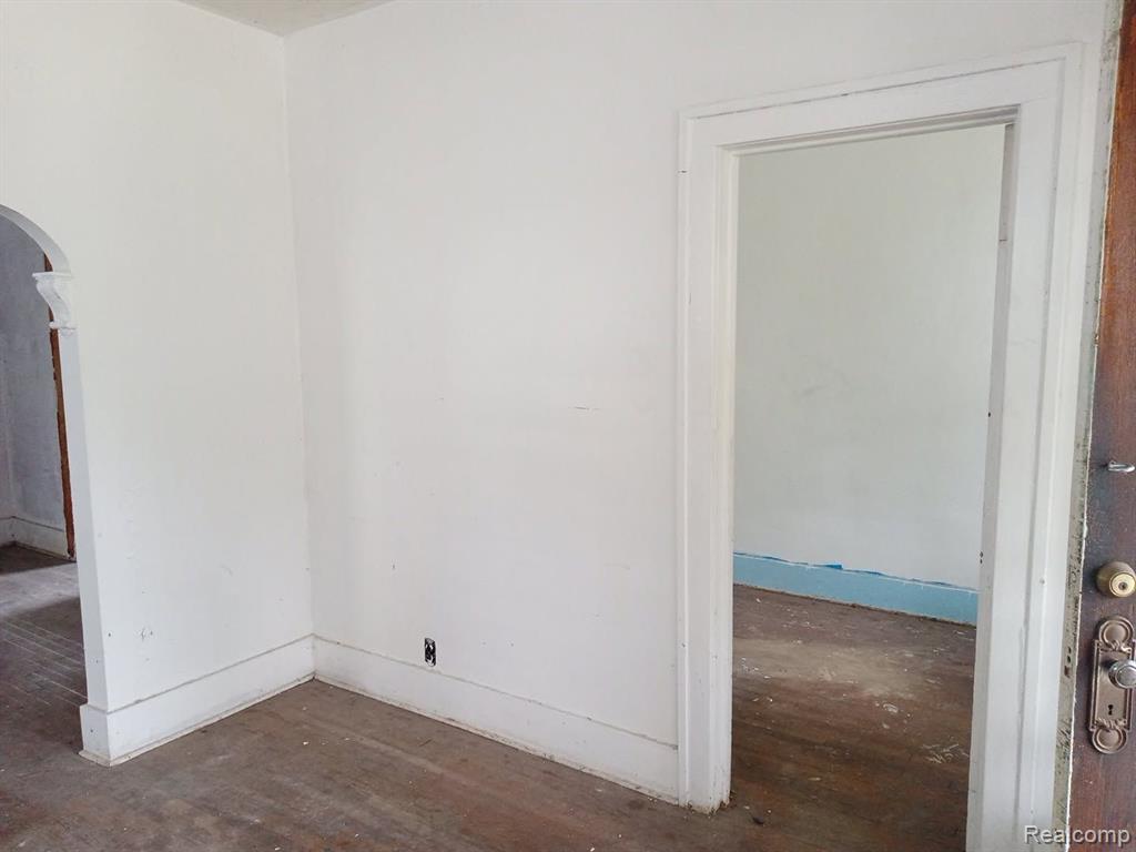 7477 PRAIRIE Street, Detroit, MI 48210 — Photo 29