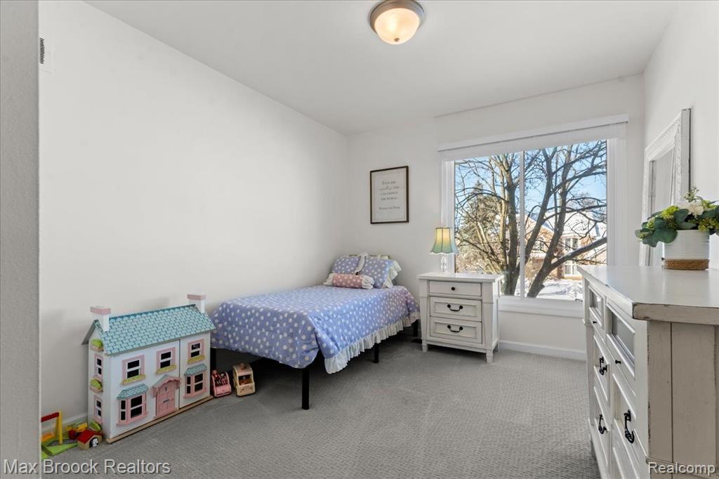 412 Shellbourne Drive, Rochester Hills, MI 48309 — Photo 27