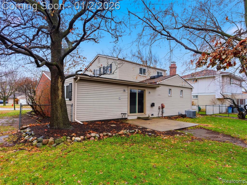 8967 Briarwood Drive, Plymouth, MI 48170 — Photo 37