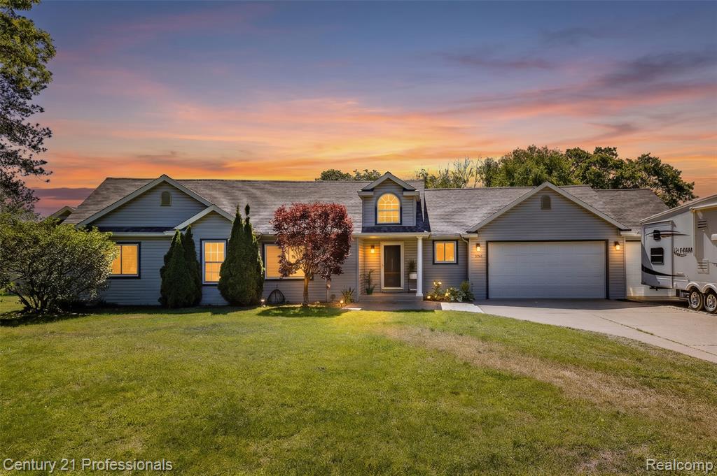 3251 Mann Road, Clarkston, MI — Photo 38