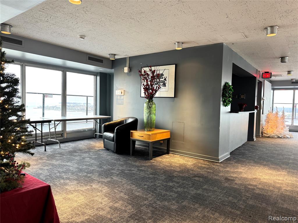 8200 E Jefferson Avenue, 404, Detroit, MI 48214 — Photo 16