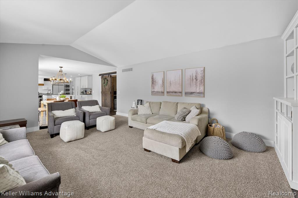47707 Rochester Drive, Novi, MI — Photo 15