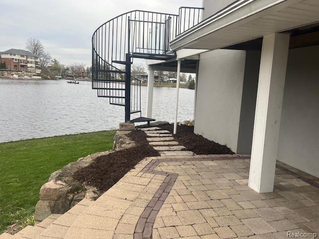 472 Shorewood Court, Lake Orion, MI 48362 — Photo 3