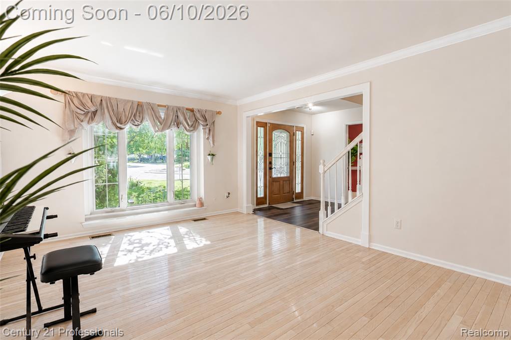 425 Cherry Grove Lane, Walled Lake, MI 48390 — Photo 15