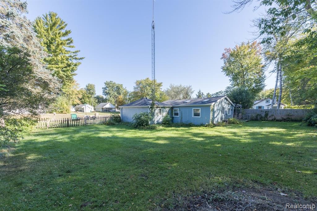 7454 Aspen Road, Lexington, MI 48450 — Photo 10