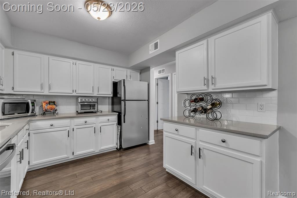 19108 Northridge Drive, Northville, MI 48167 — Photo 19