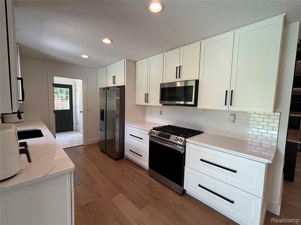 510 Janet Street, East Tawas, MI 48730 — Photo 2