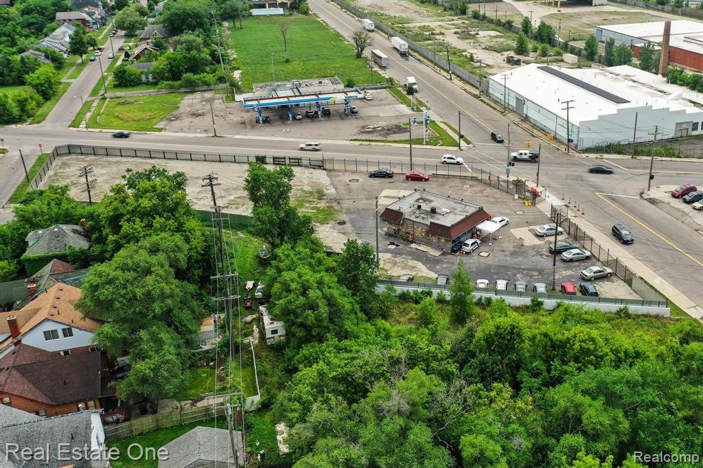 5858 Tireman - Photo 3