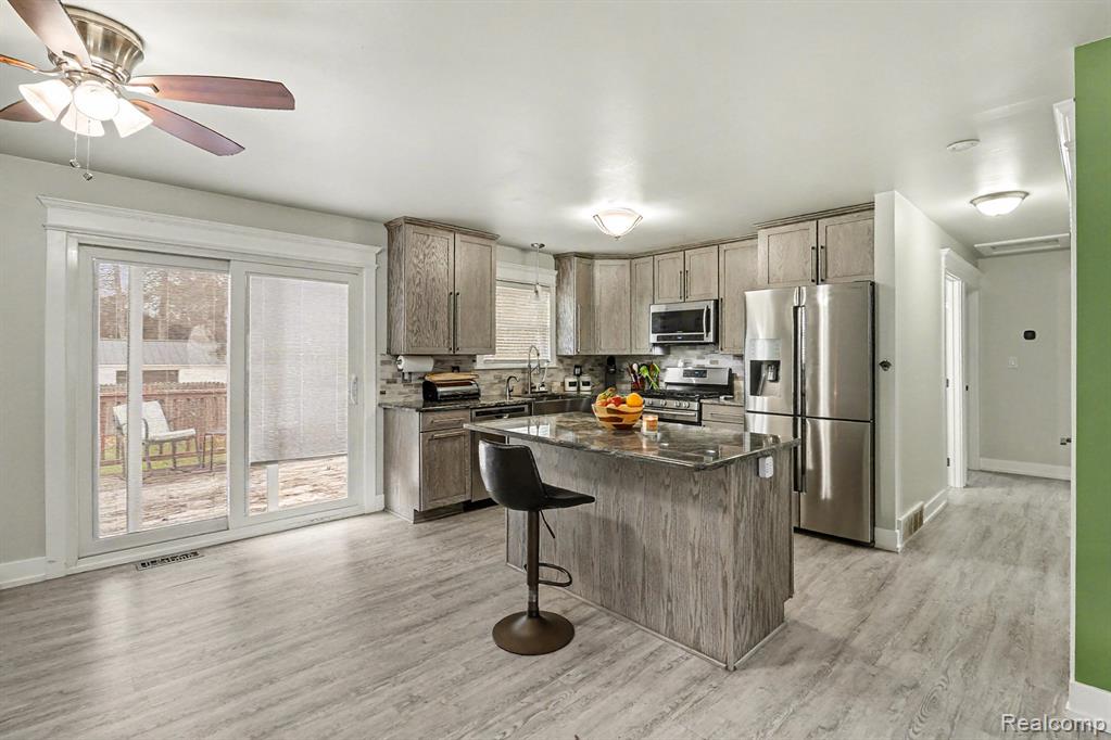 6561 Bennett Lake Road, Fenton, MI 48430 — Photo 4
