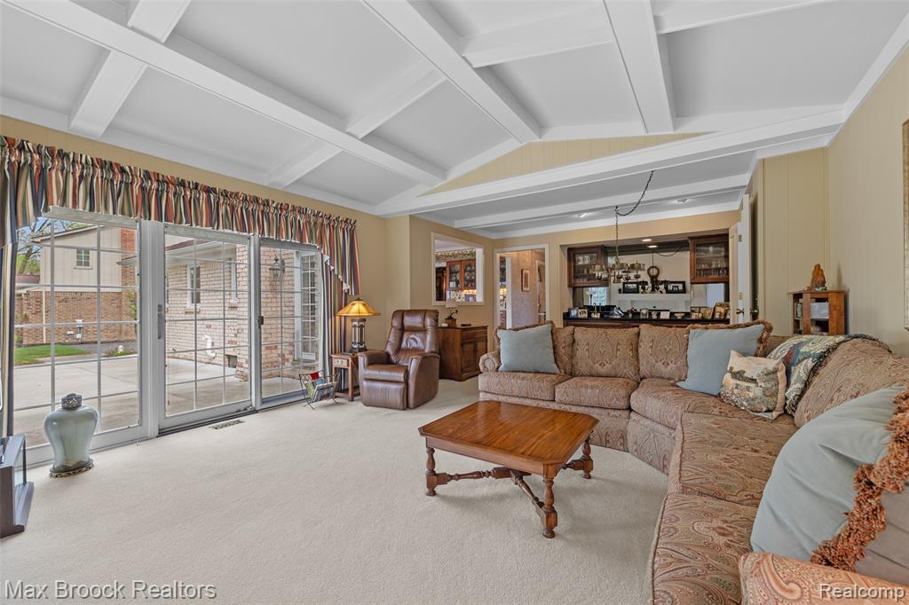 1818 Argosy Court, Bloomfield, MI 48302 — Photo 10