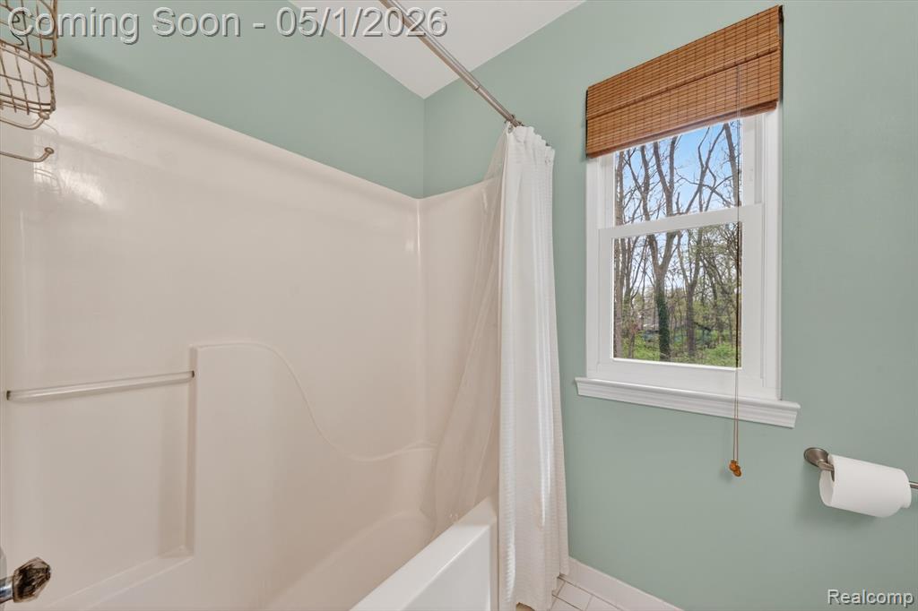 4450 Commerce Woods Drive, Commerce Twp, MI 48382 — Photo 33