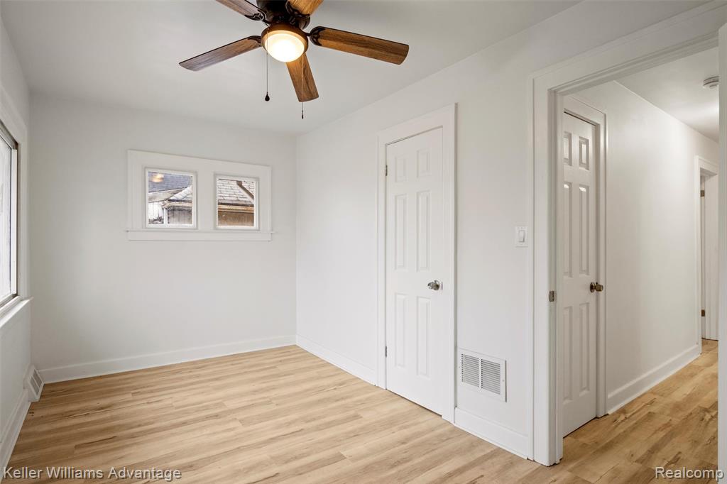 2427 Highland Street, Detroit, MI 48206 — Photo 24