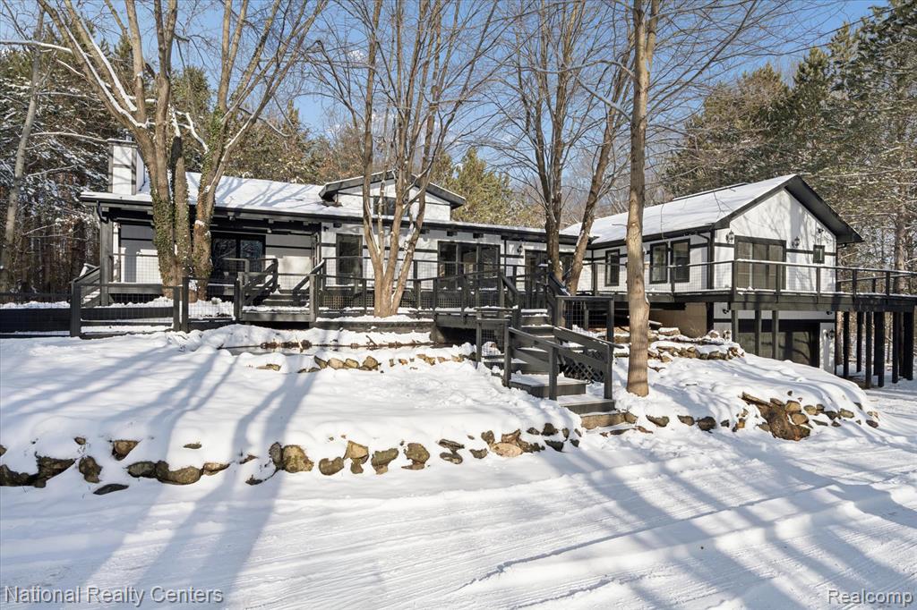 2807 Faussett Road, Howell, MI 48855 — front exterior