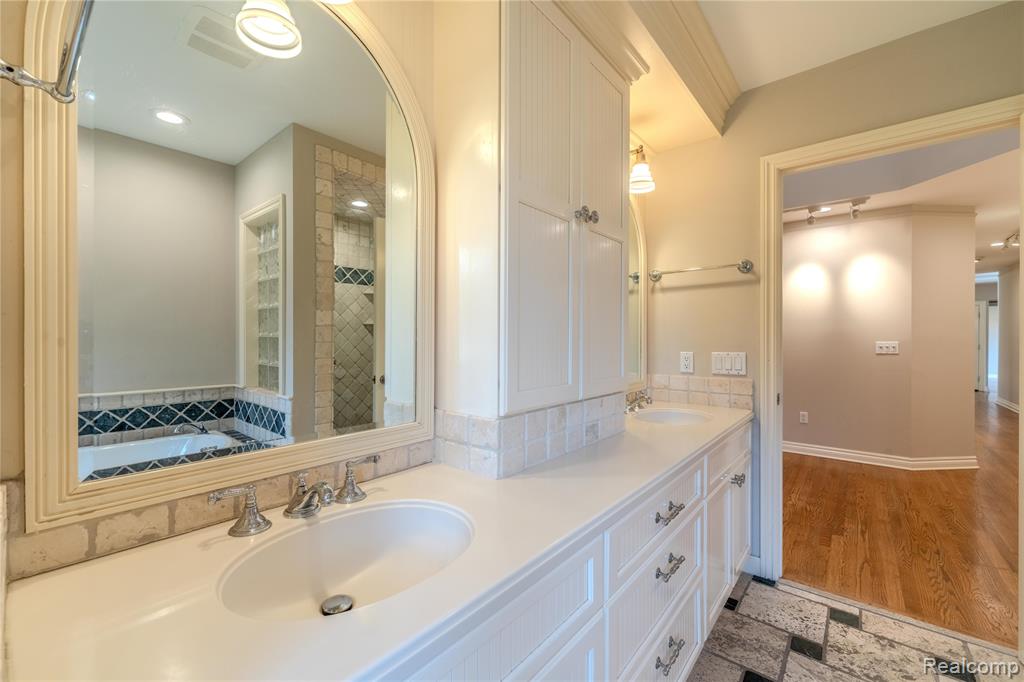 591 Rudgate Road, Bloomfield Hills, MI 48304 — Photo 61