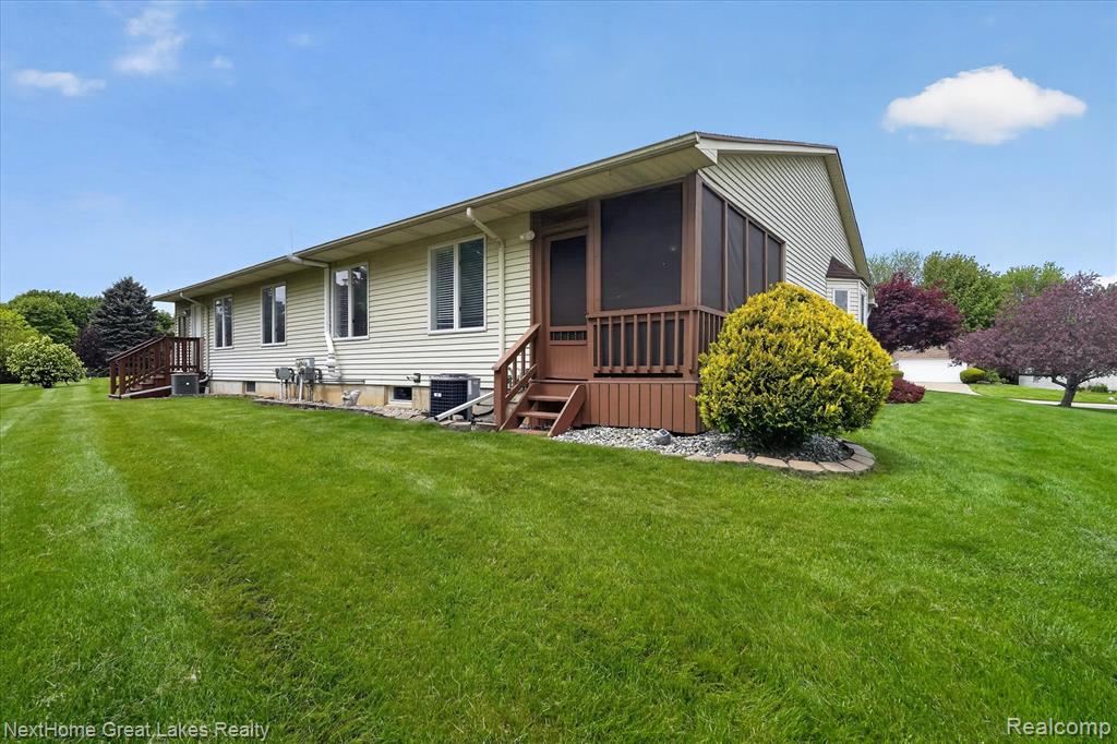 7475 Country Meadow Drive, Swartz Creek, MI 48473 — Photo 39