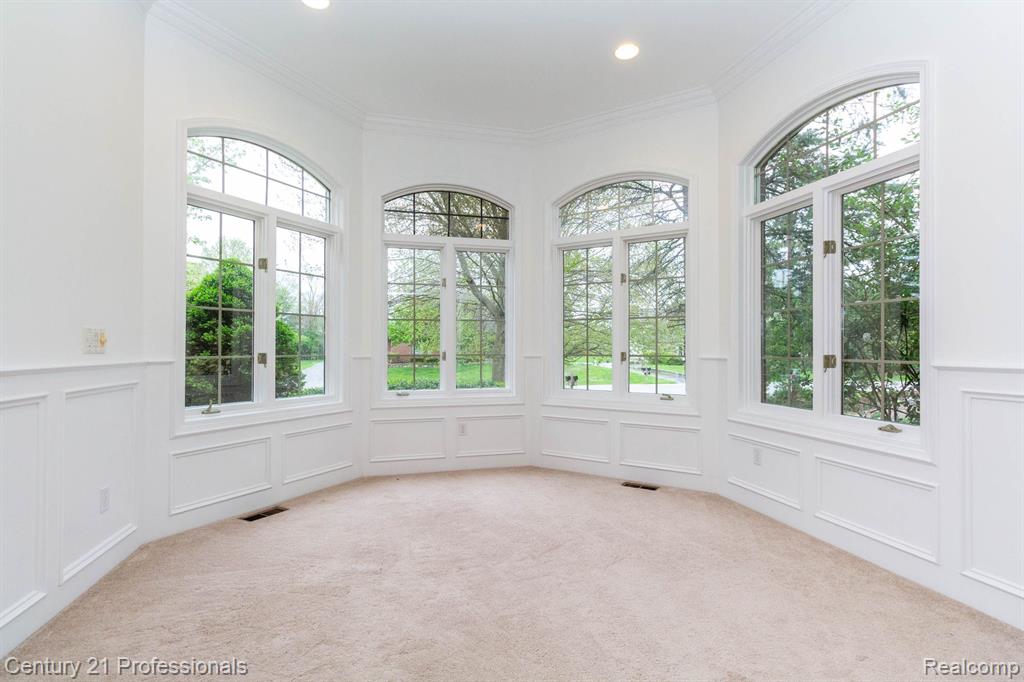 685 Dornoch Drive, Ann Arbor, MI 48103 — Photo 10