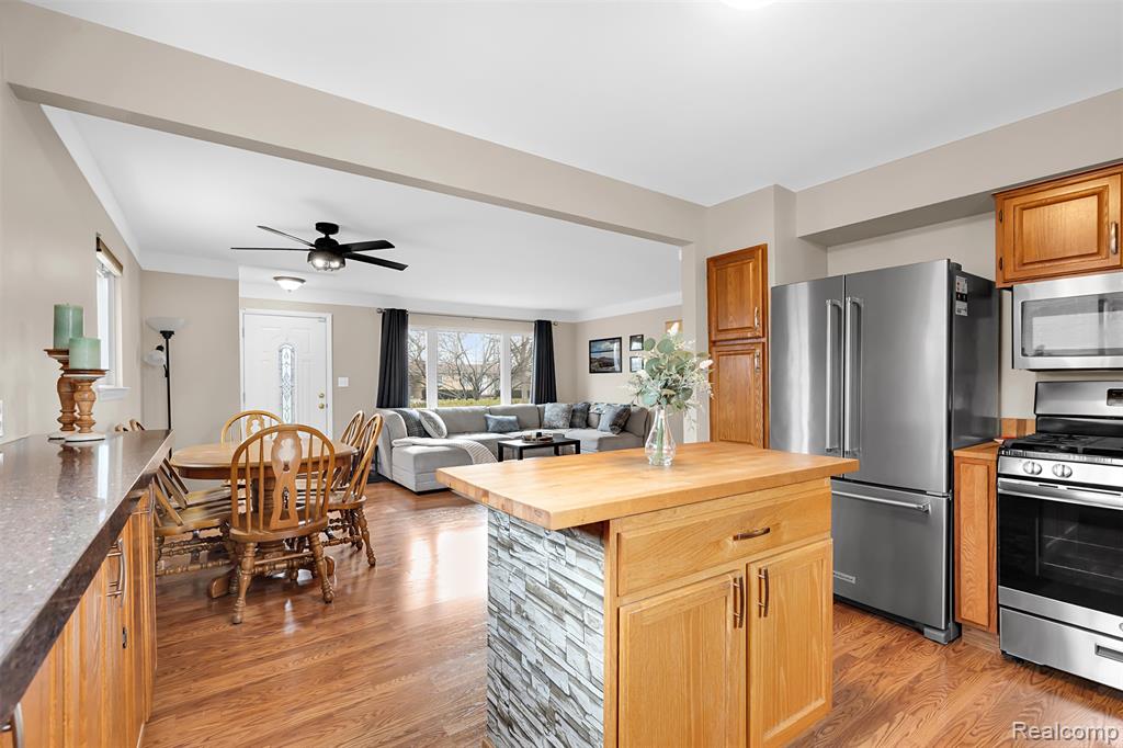 8731 N Hubbard Street, Westland, MI — Photo 11