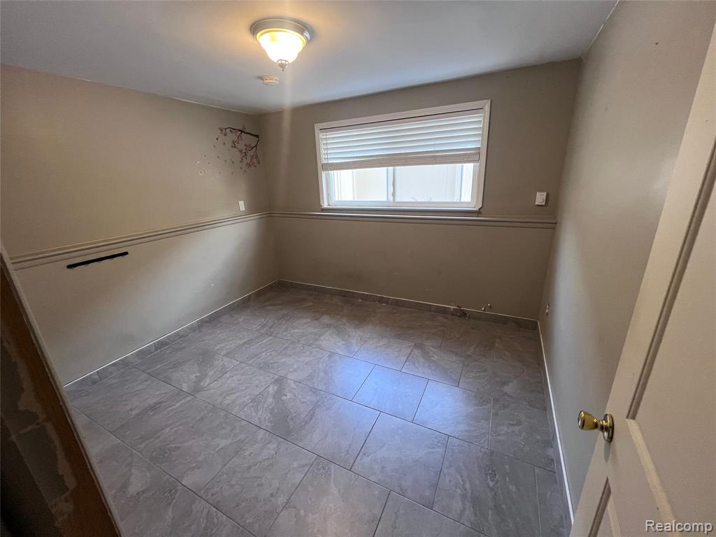 4601 Larme Avenue S, Allen Park, MI 48101 — Photo 17