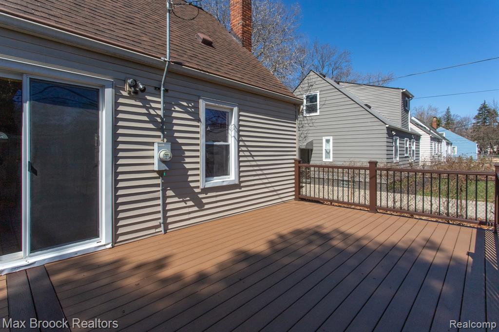 718 Meadowdale Street, Ferndale, MI 48220 — Photo 36