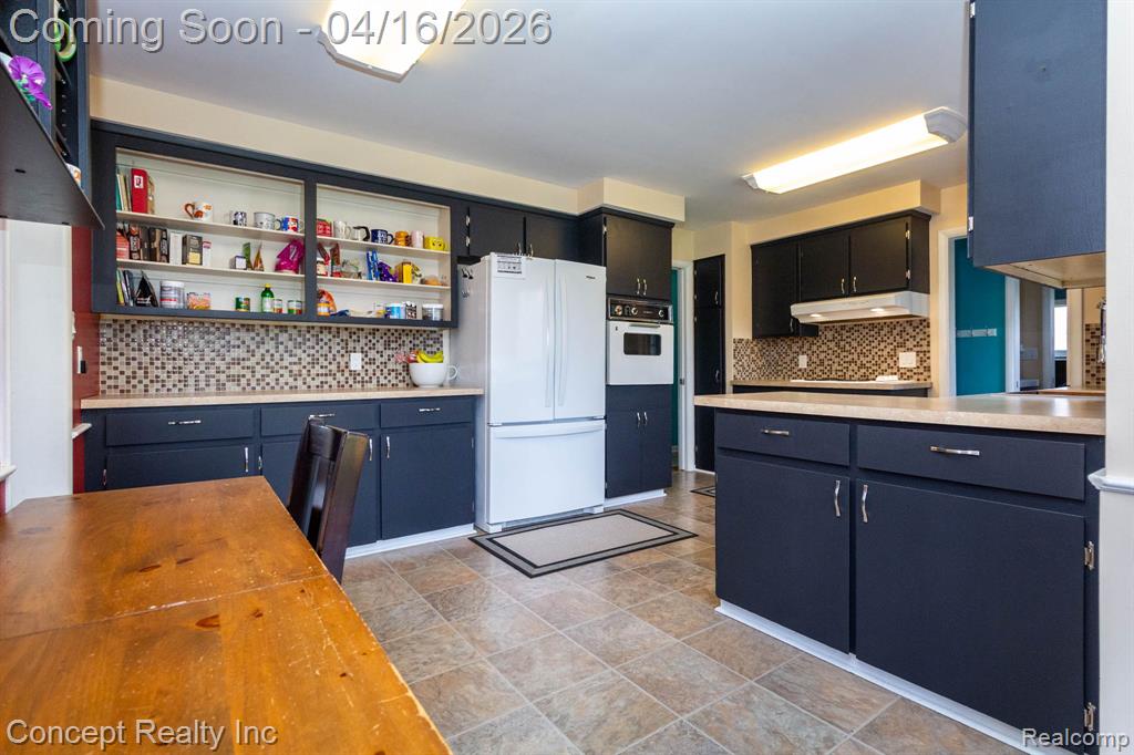 21247 Shurley Drive, Grosse Ile, MI 48138 — Photo 14